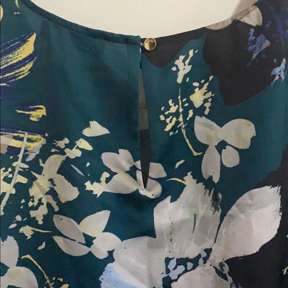 DKNY tank top - Picture 5 of 6